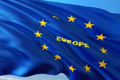 Мария Захарова: ЕС сращивается с НАТО