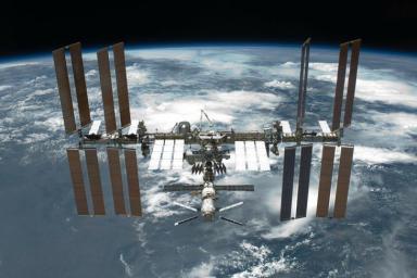 «Роскосмос» потребовал от партнеров по МКС снять санкции