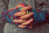 Холодные руки и ноги: признак, который может говорить о серьезной проблеме со здоровьем