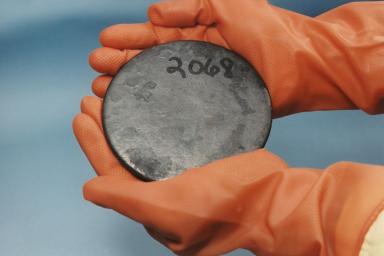 Ученые разработали материал для очистки жидких радиоактивных отходов