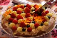 Как приготовить бисквитный торт с кремом: рецепт классического блюда