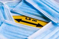 В России компании остановили или снизили на 70–90% производство медицинских масок