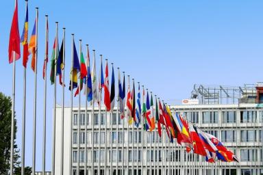 МИД Австрии назвал решение о высылке дипломатов из РФ необоснованным