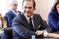 Генри Сардарян о противостоянии России с Западом в «Воскресном вечере»