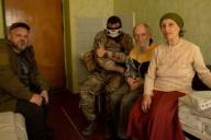 бабушка с флагом в больнице