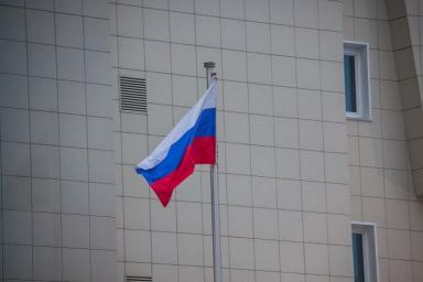 Над площадью Победы в Мелитополе был поднят российский флаг