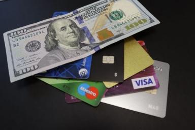Силуанов заявил о создании в России альтернативы Visa и MasterCard