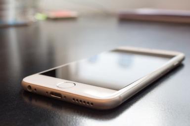 Минпромторг разрешил параллельный импорт iPhone и других смартфонов