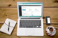 Сайт на ноутбуке 