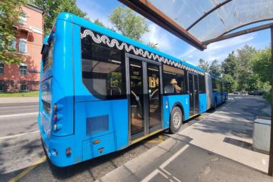 синий автобус
