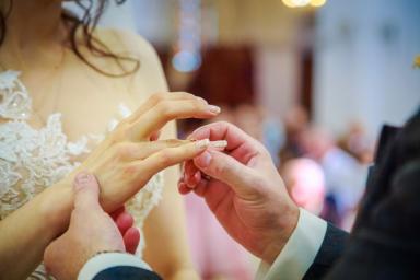 Руки, свадьба