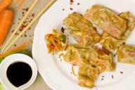 соевый соус и роллы