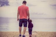 Мужчина и ребенок