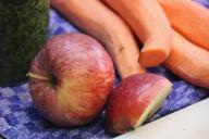 яблоки, морковь