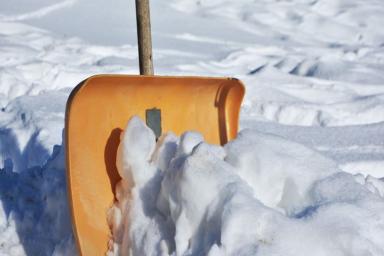 лопата, снег