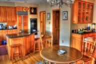 стол, шкафы