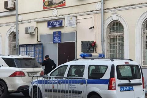 автомобиль полиции