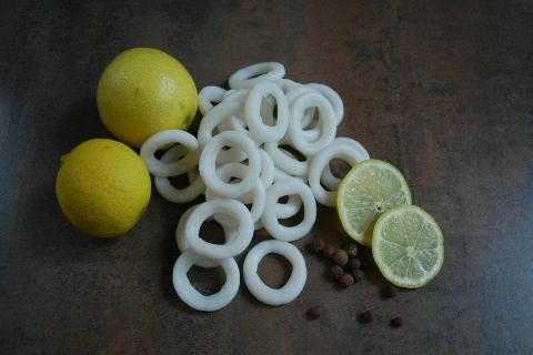 кальмар с лимоном