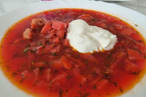 суп в тарелке
