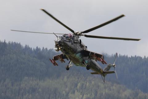 военный вертолет